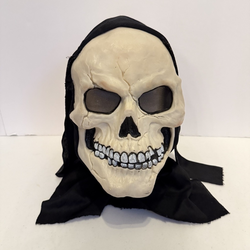 VTG Easter Unlimited Hooded Scary Skull Mask Halloween‎  Face Ghoul  Skeleton